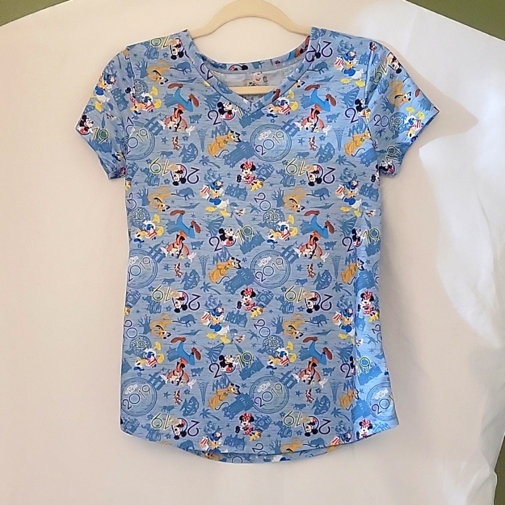 RARE DISNEY HOLLYWOOD STUDIOS SHIRT WOMENS X-SMALL